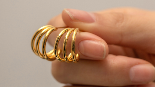 Hoe onderhoud je stainless steel sieraden?